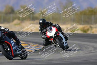 media/Dec-17-2022-SoCal Trackdays (Sat) [[224abd9271]]/Turn 7 Set 1 (1125am)/